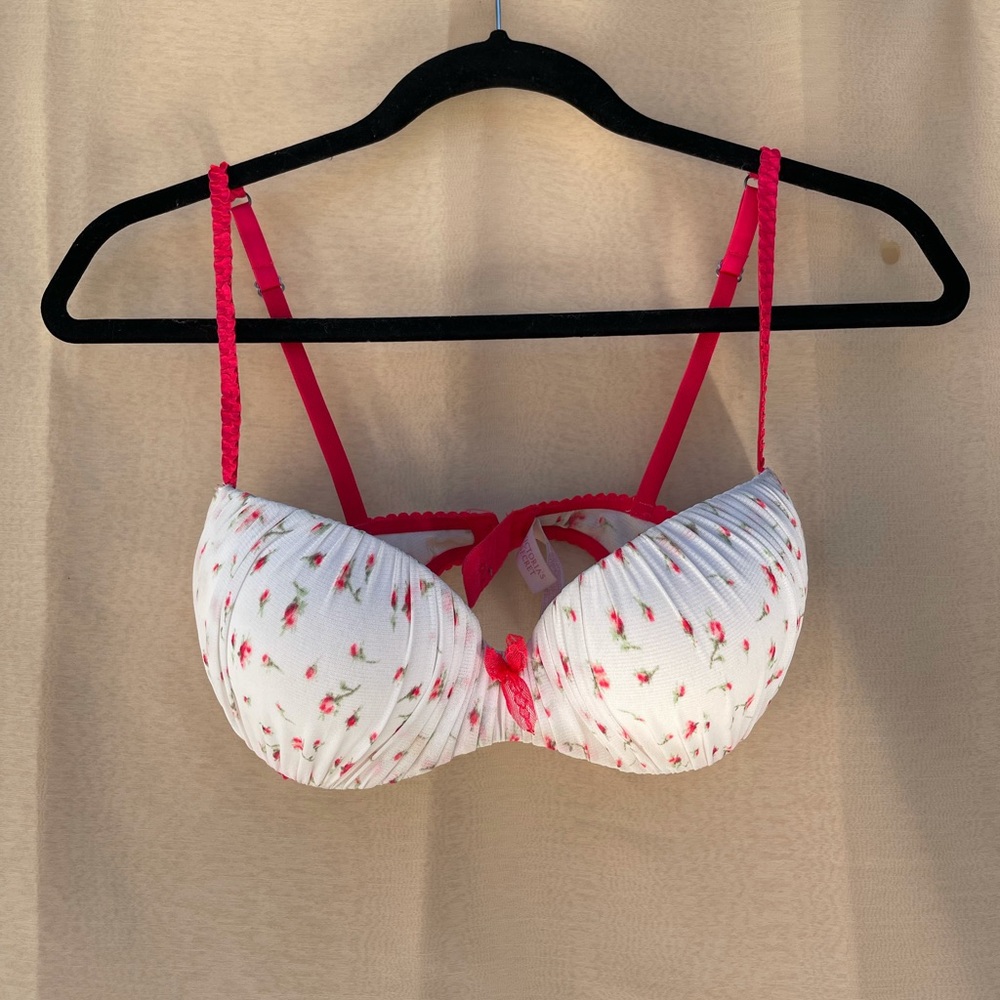 Victoria Secret Demi Collection bra.
